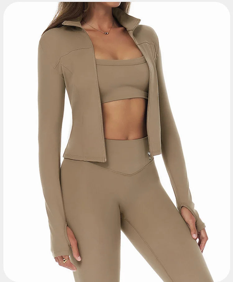 Zip-Up Yoga Jacket – Breathable, Slim & Sporty Style