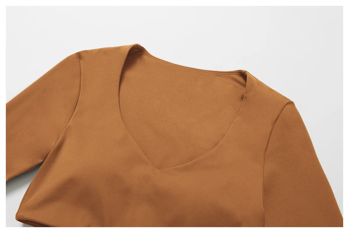 Long Sleeve Crop Yoga Top – Breathable & Quick-Dry Fitness Shirt