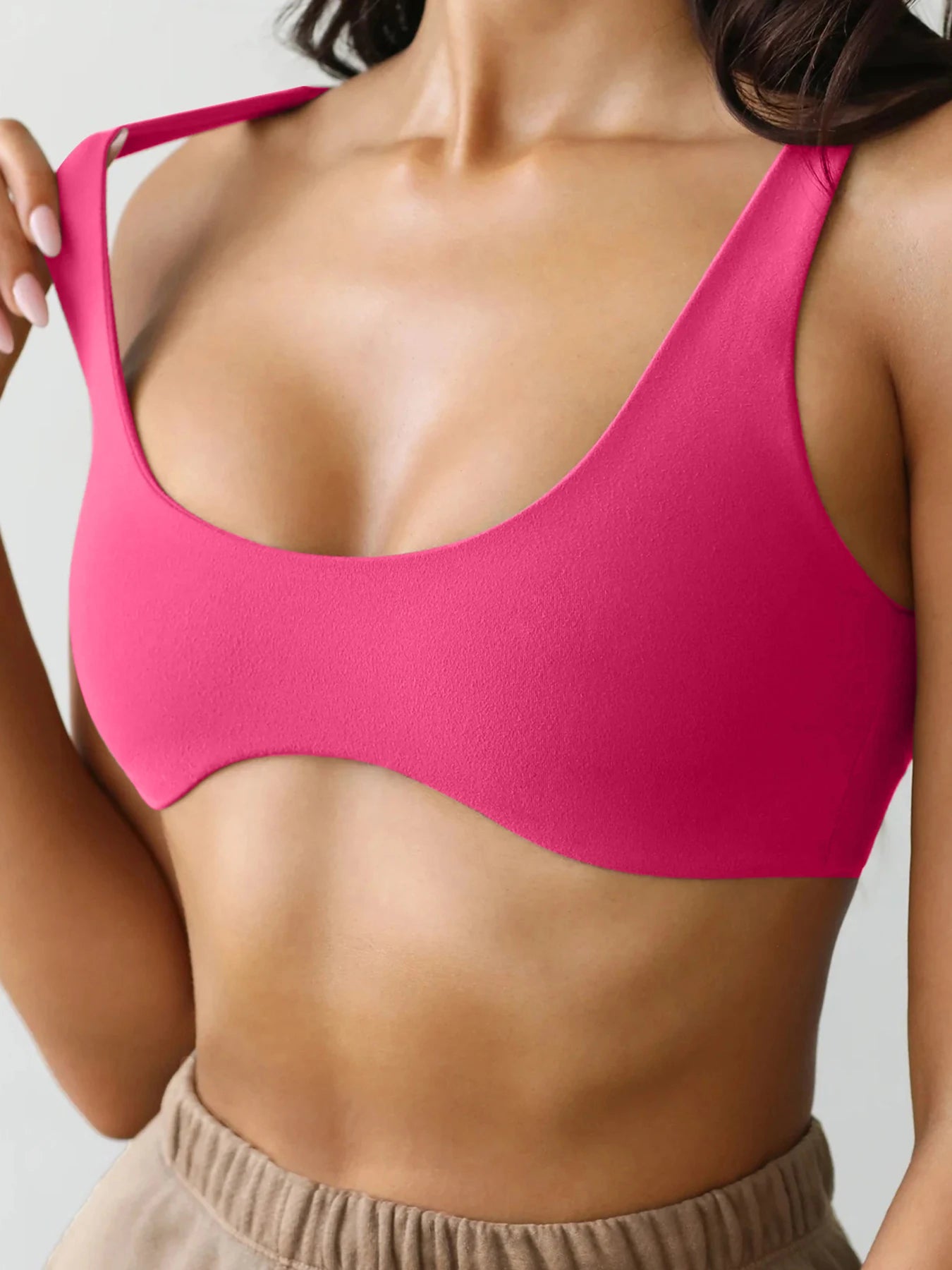 U-Neck Nude Yoga Suit – Double-Sided Brushed & Tight Fit Sports Bra